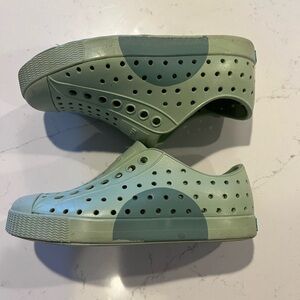 Toddler 9c Native shoes.